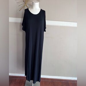 Luxe Classic Black Maxi Dress